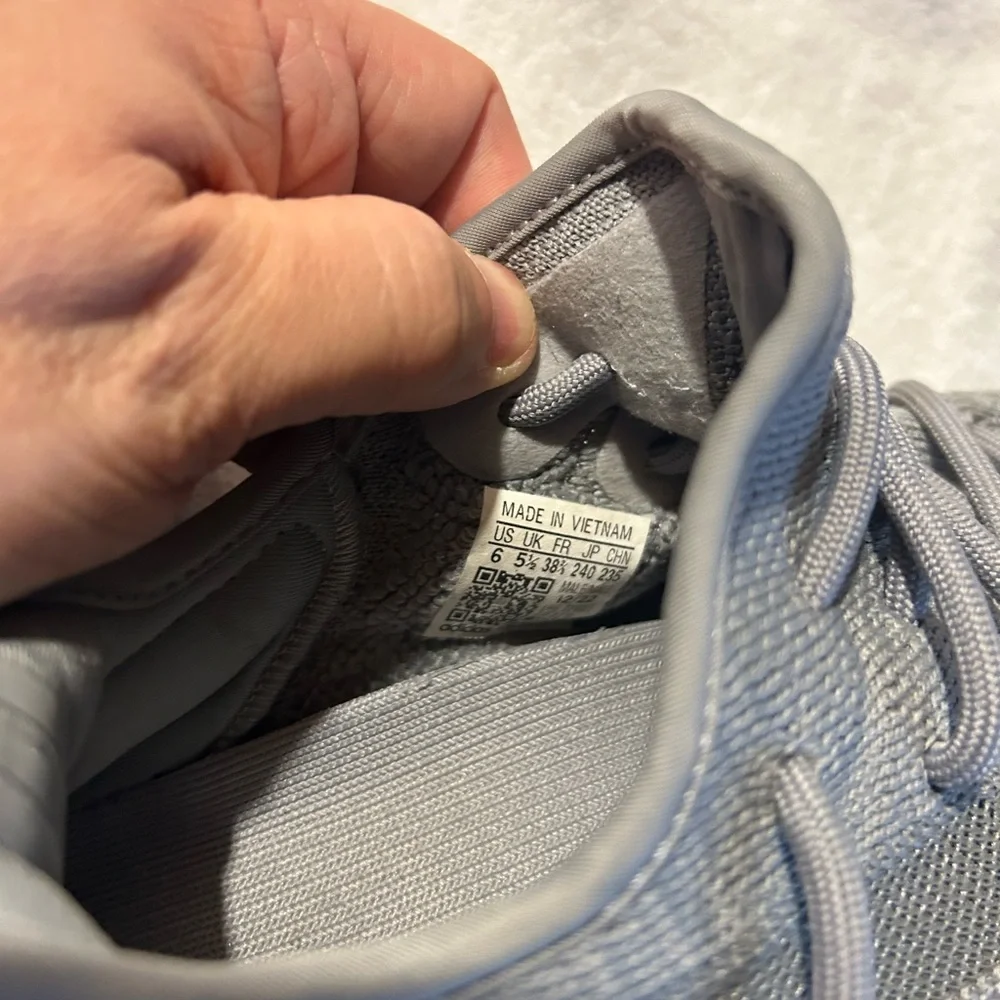 adidas kids yeezy